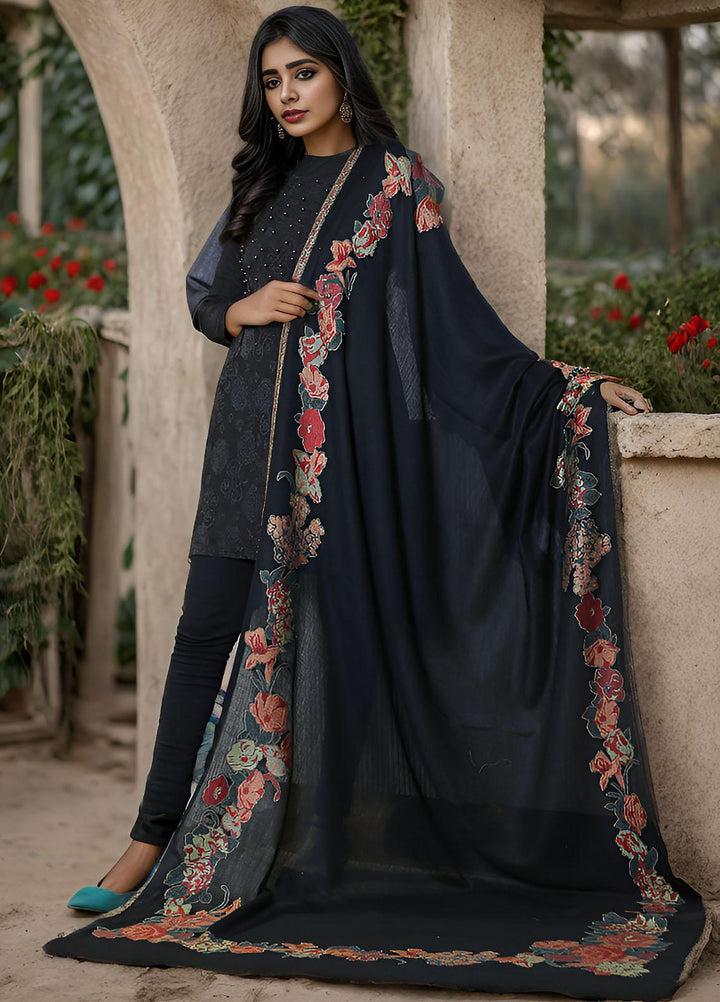 Sanaulla Exclusive Range  Pashmina  KPS 781 D-35 Black - Women Shawls