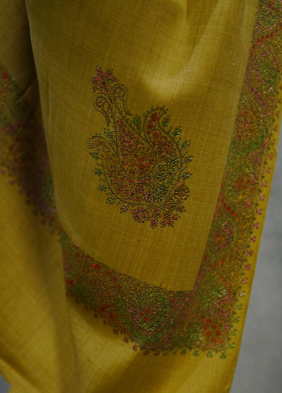 Sanaulla Exclusive Range Pashmina Shawl D-17 Light Brown 5 - Winter Collection