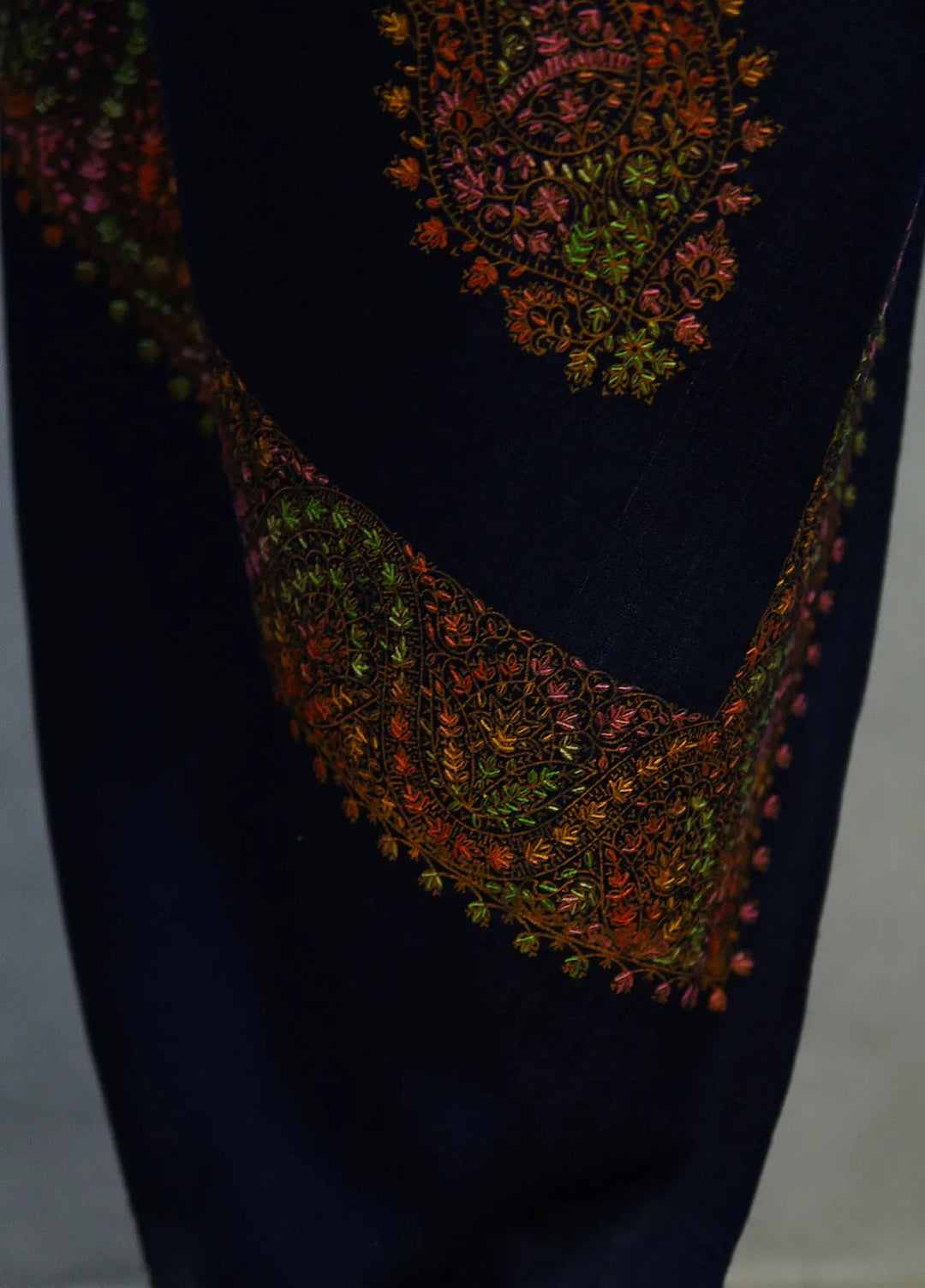 Sanaulla Exclusive Range Pashmina Shawl D-17 Navy Blue 4 - Winter Collection