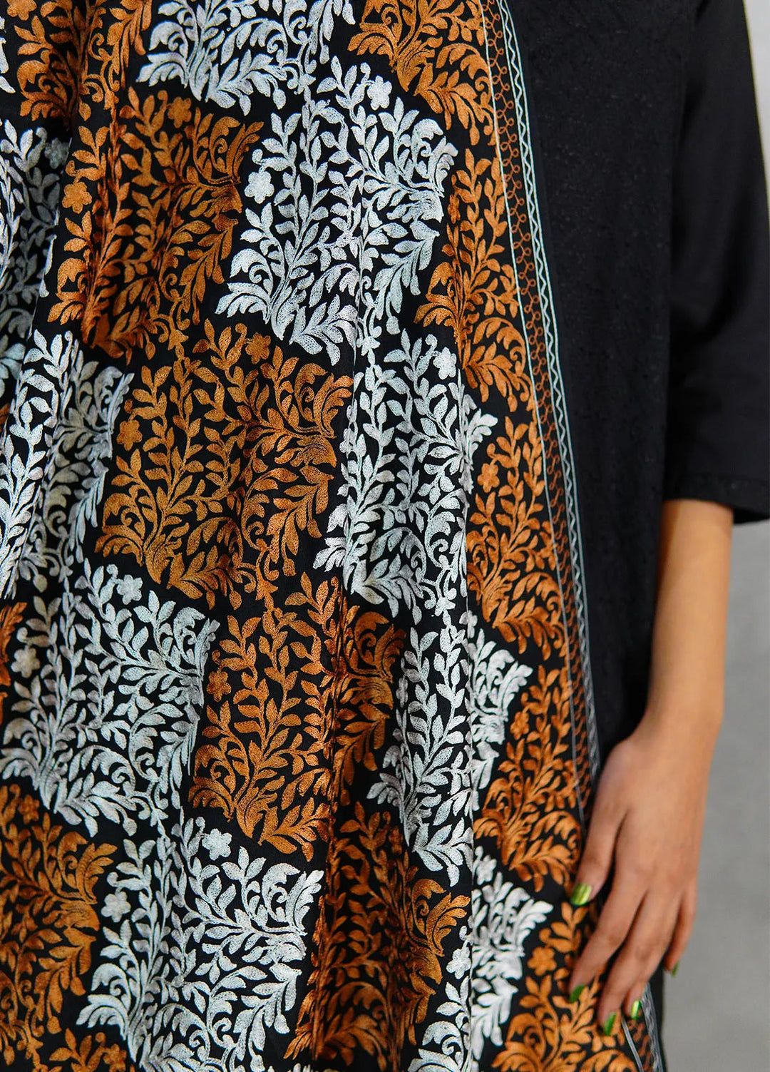 Sanaulla Exclusive Range Pashmina Shawl D-26 Black 2 - Winter Collection