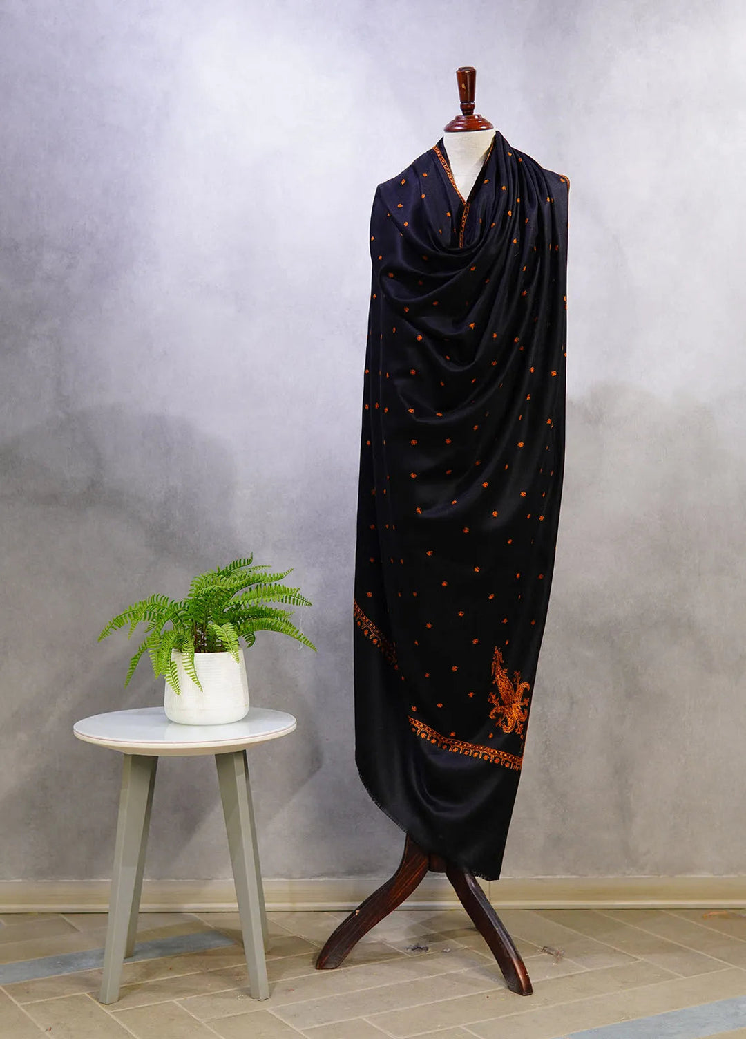 Sanaulla Exclusive Range Pashmina Shawl D-50 Black - Winter Collection