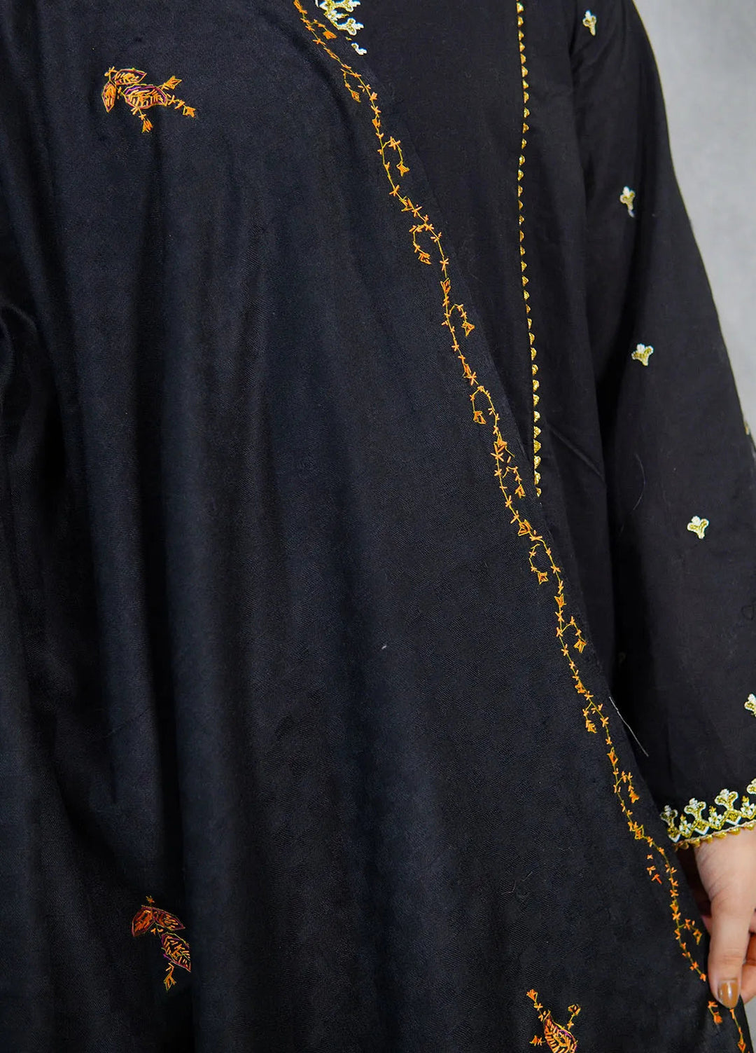 Sanaulla Exclusive Range Pashmina Shawl KPS D-10 Black 1 - Winter Collection