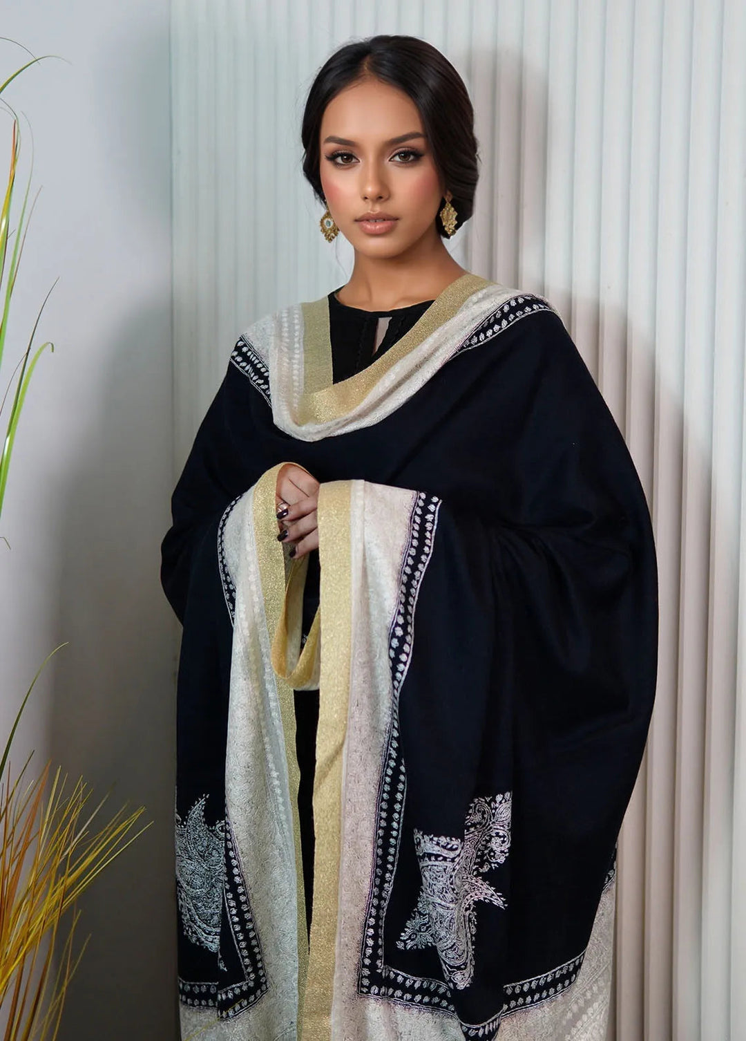 Sanaulla Exclusive Range Pashmina Shawl KPS D-114 Black - Winter Collection