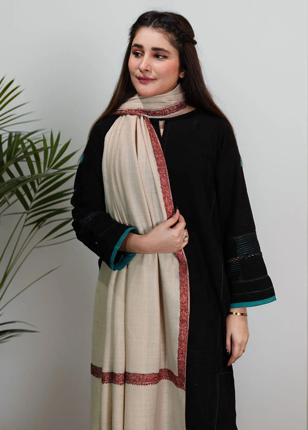 Sanaulla Exclusive Range Pashmina Shawl KPS D-13 Fawn - Winter Collection