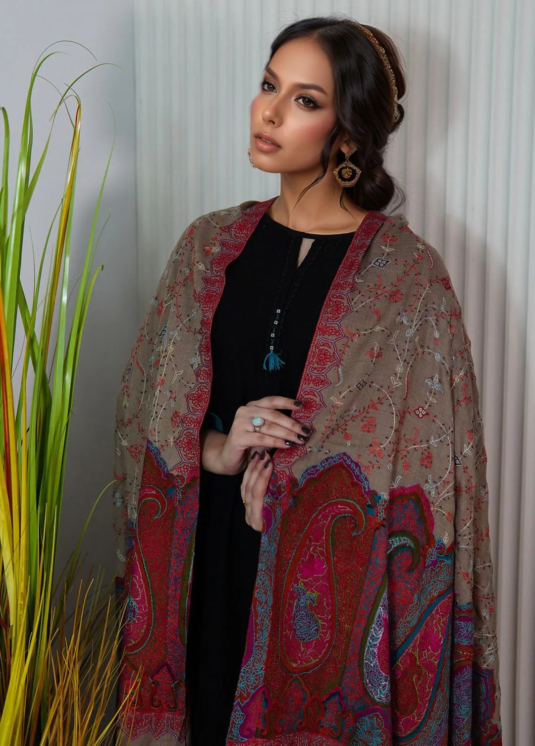 Sanaulla Exclusive Range Pashmina Shawl KPS D-130 Brown - Winter Collection