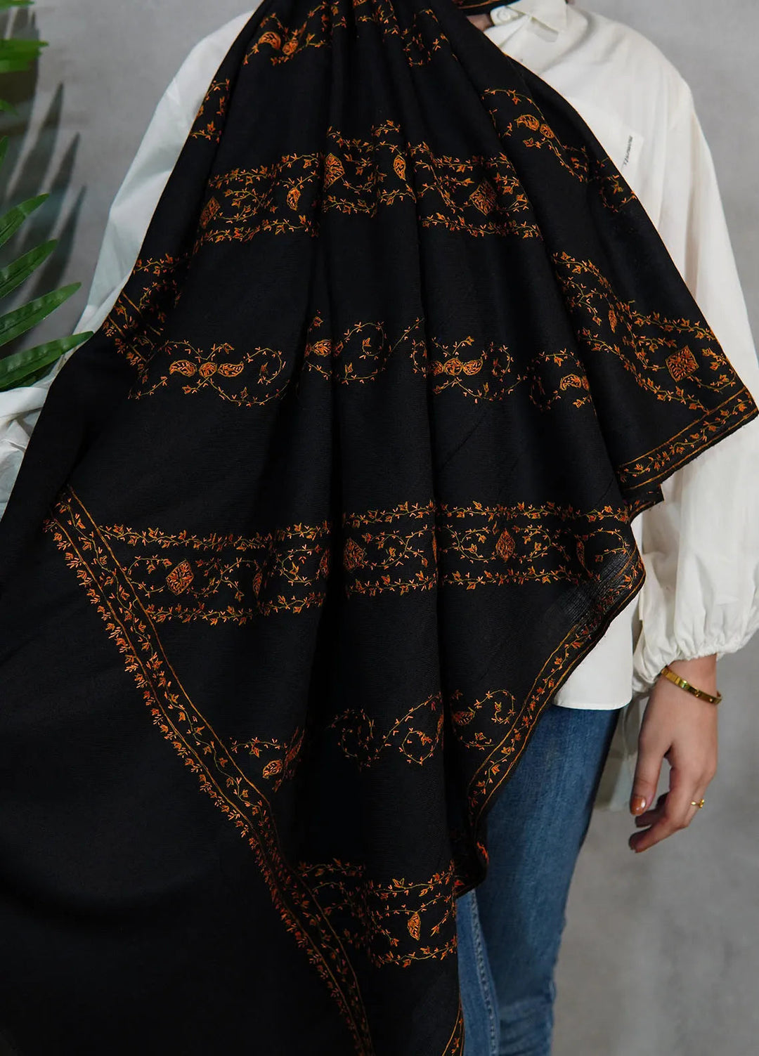 Sanaulla Exclusive Range Pashmina Shawl KPS D-39 Black - Winter Collection