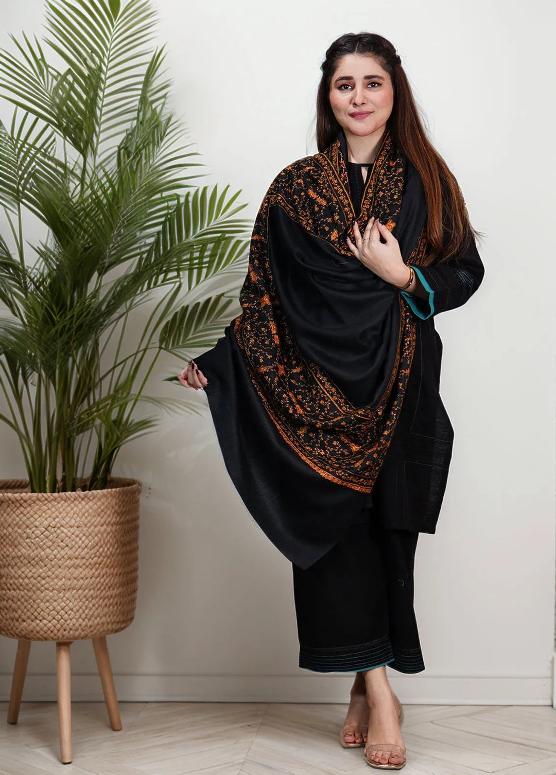 Sanaulla Exclusive Range Pashmina Shawl KPS D-6 Black - Winter Collection