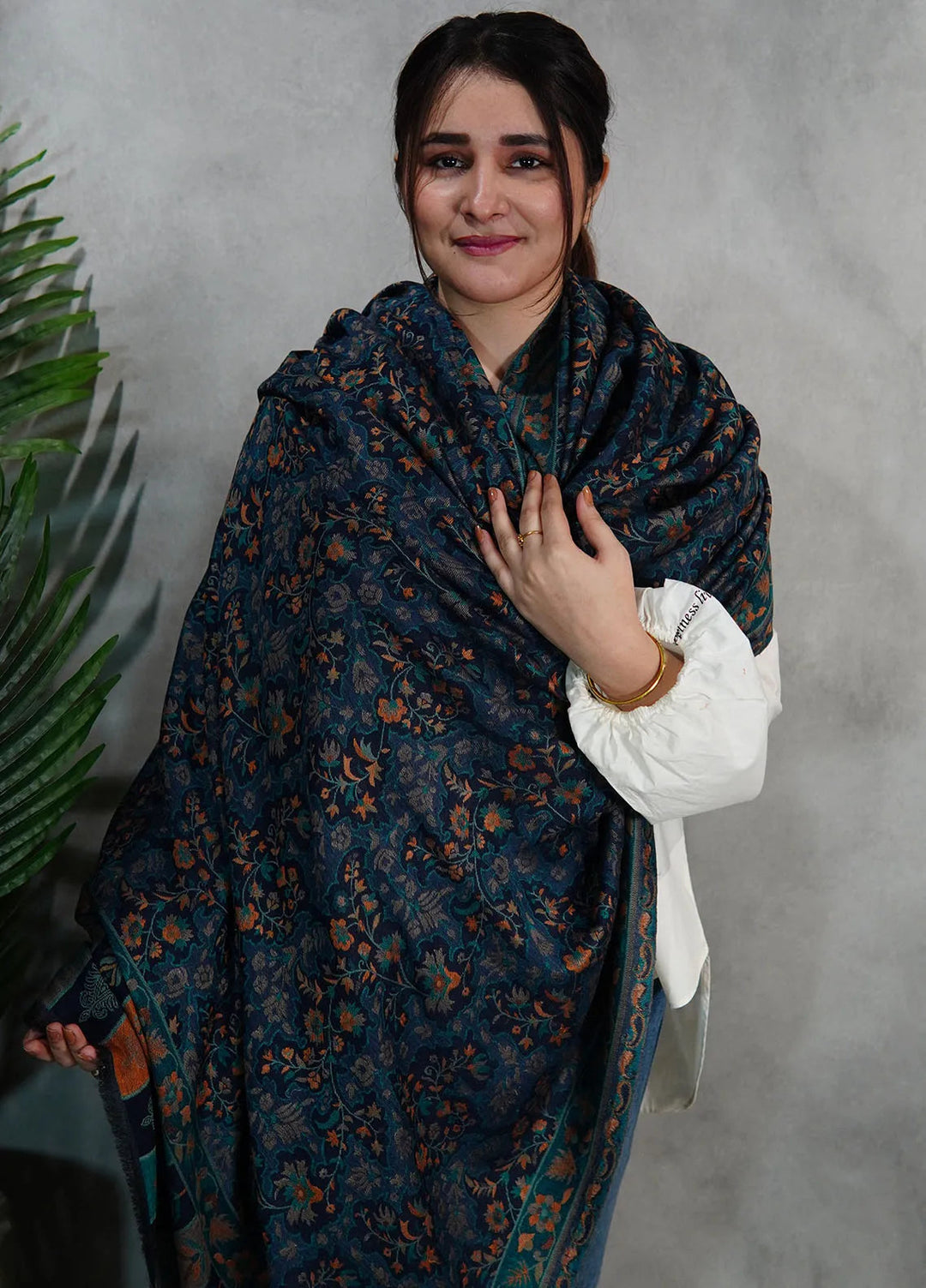 Sanaulla Exclusive Range Pashmina Shawl Mama D-10 Multi 02 - Winter Collection