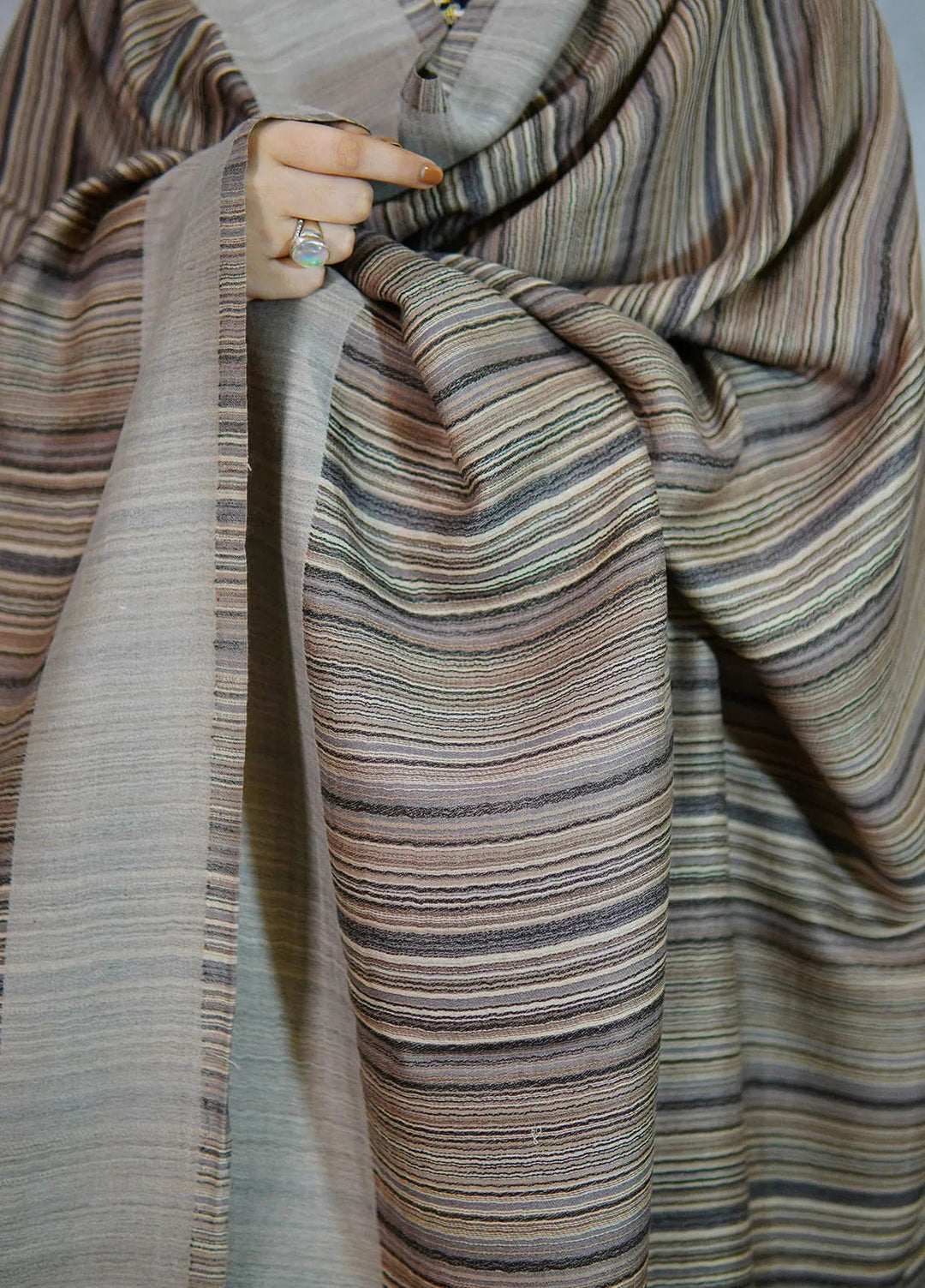 Sanaulla Exclusive Range Pashmina Shawl MAMA D-29 Grey - Winter Collection