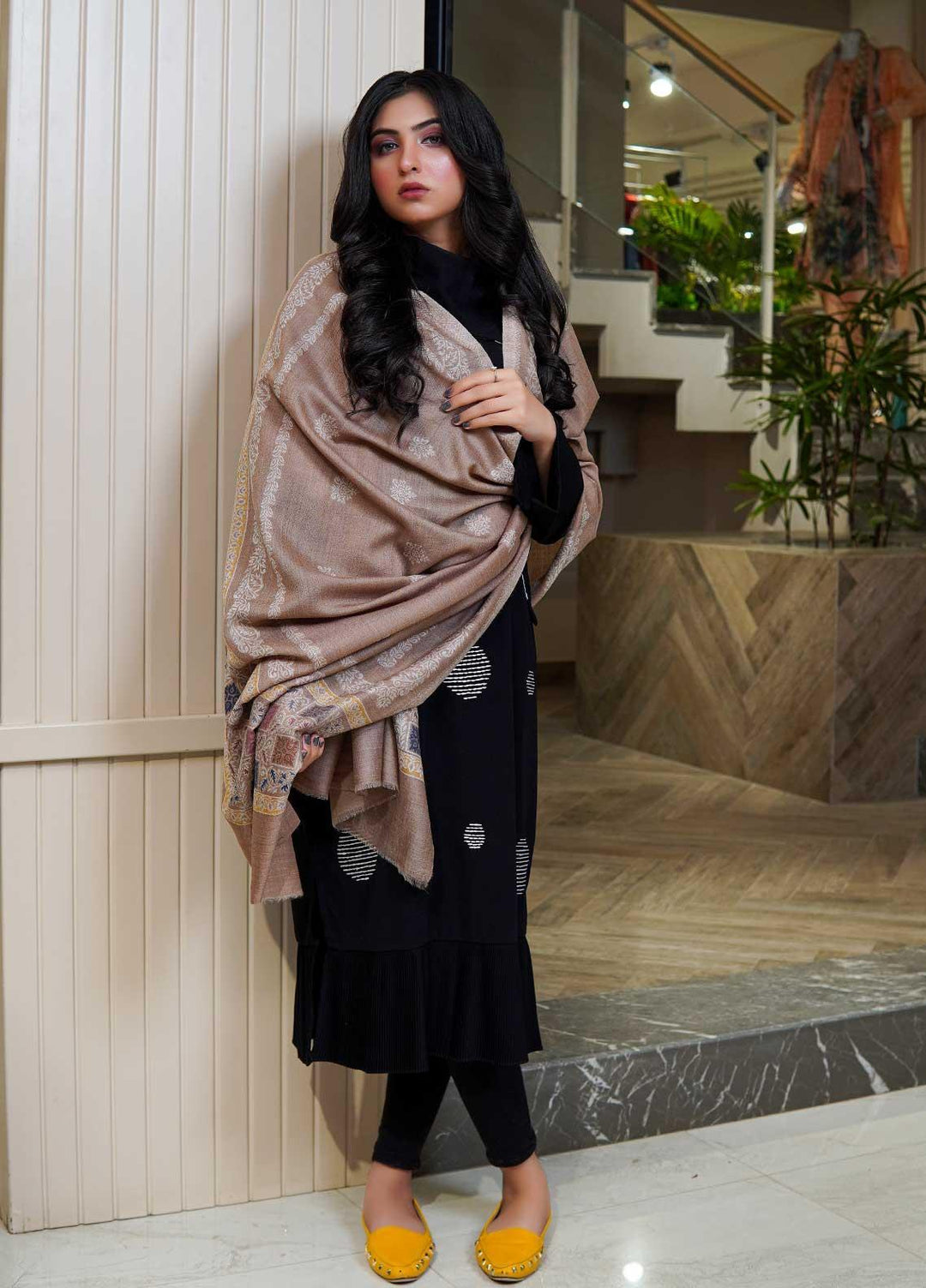 Sanaulla Exclusive Range  Pashmina  Shawls MAMA-07 Brown-3 - Pashmina Shawls