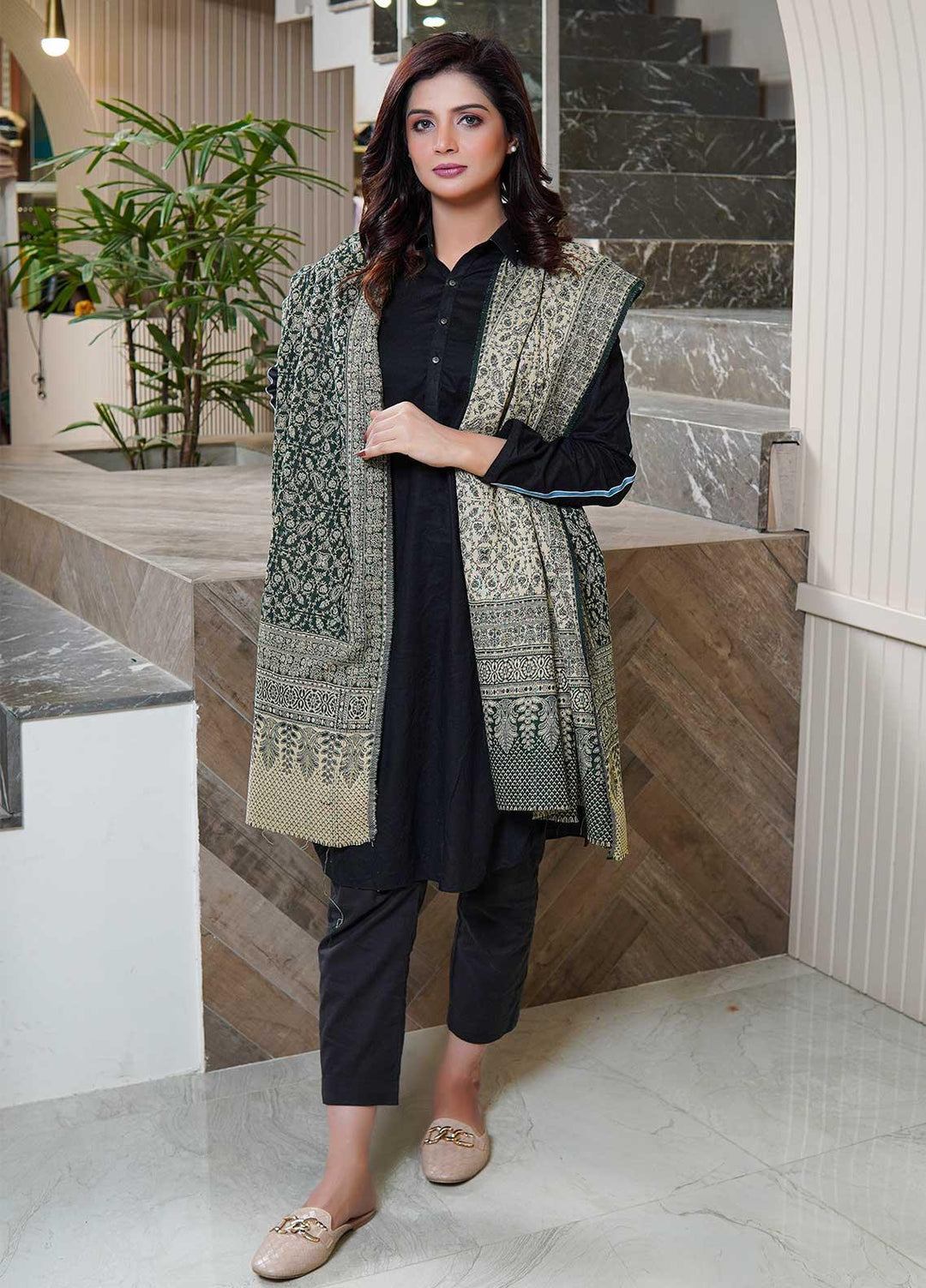 Sanaulla Exclusive Range  Pashmina  Shawls AKP-22 Green 06 - Pashmina Shawls