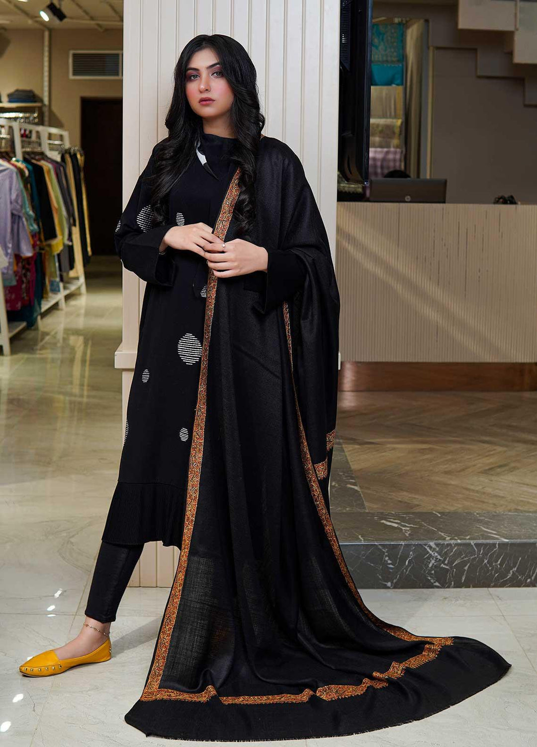 Sanaulla Exclusive Range  Pashmina  Shawls MAMA-18 Black-3 - Pashmina Shawls