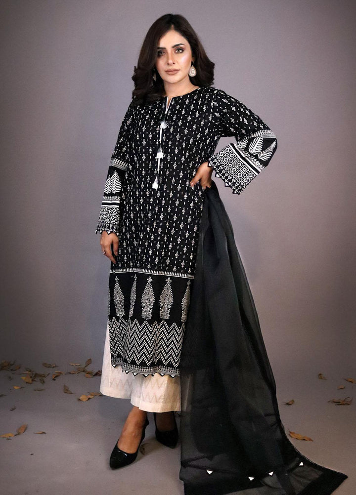 Sania Khan Pret Casual Lawn 3 Piece Suit SNK21S 01
