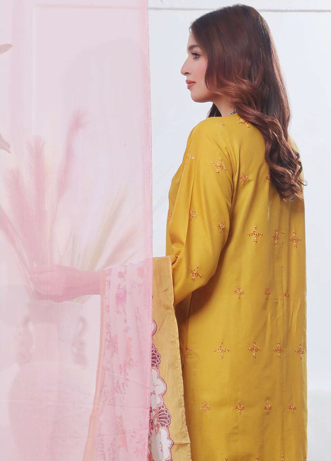 Saphron Pret Chikankari Lawn 3 Piece Suit SPH25CE D-03