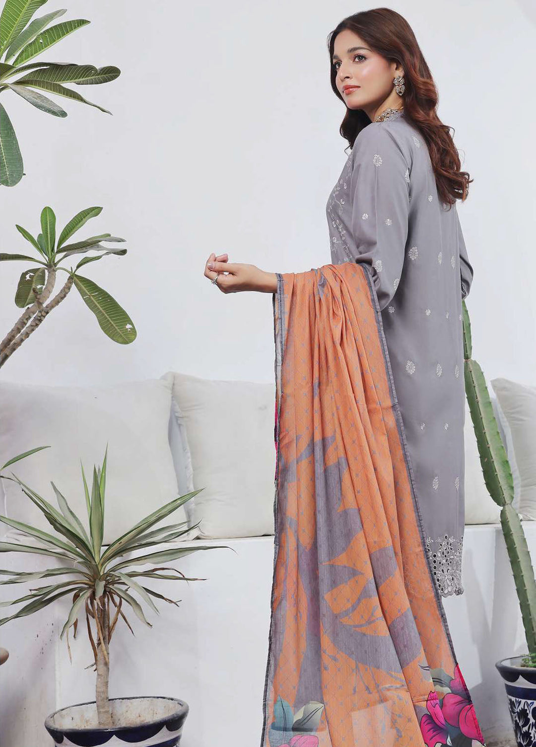 Saphron Pret Chikankari Lawn 3 Piece Suit SPH25CE D-06