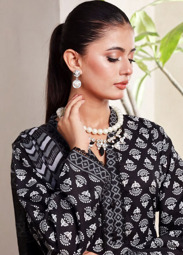 Saphron Pret Printed Lawn 3 Piece Suit D-08