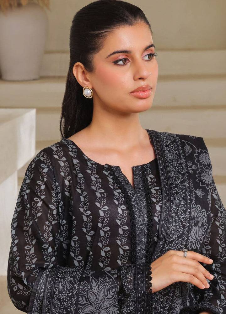 Saphron Printed Lawn Suits Unstitched 3 Piece SPH25BW D-08 - Summer Collection