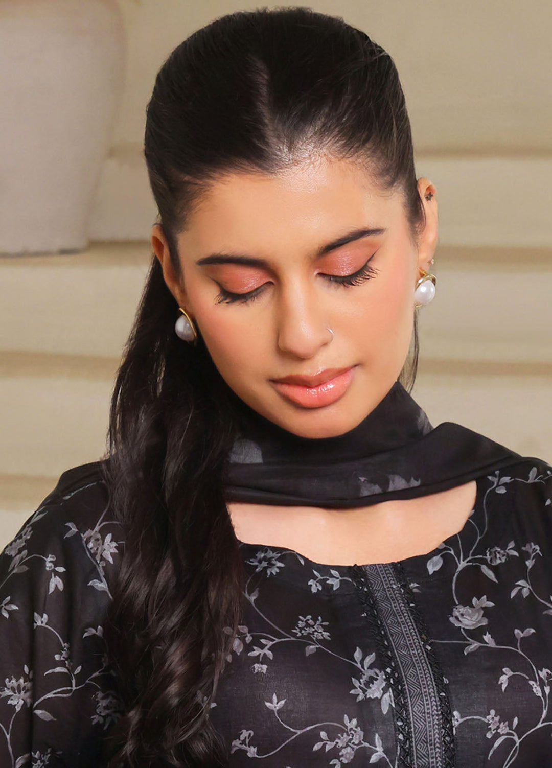 Saphron Printed Lawn Suits Unstitched 3 Piece SPH25BW D-10 - Summer Collection