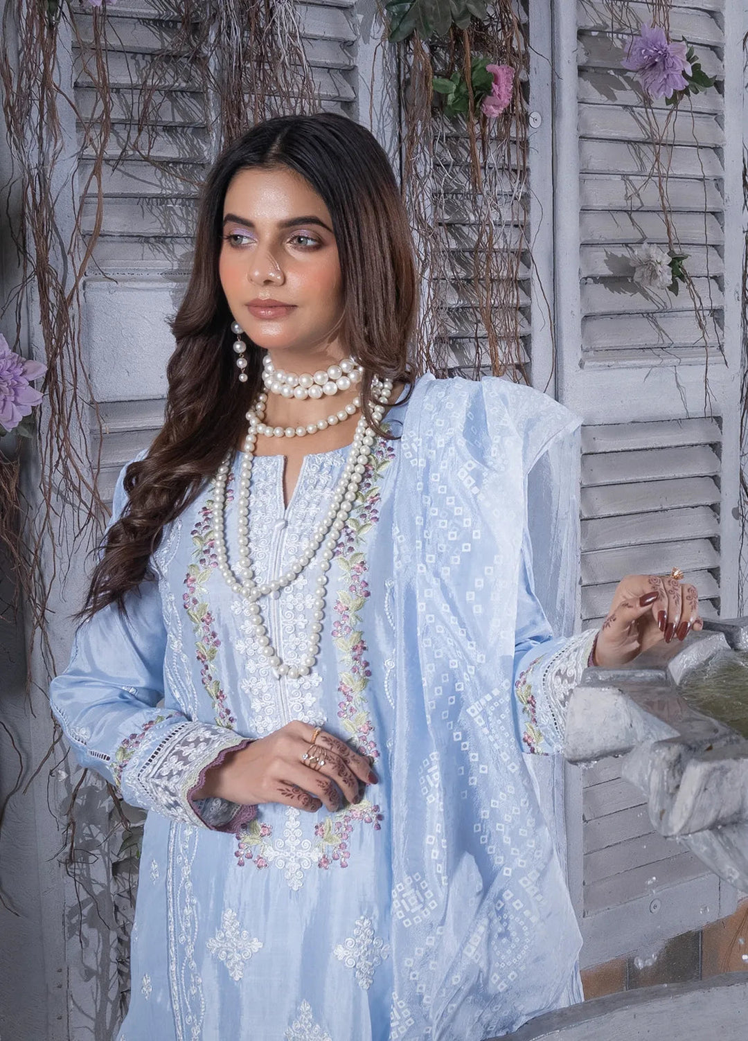 Sara Jahan Pret Embroidered Cotton 3 Piece Suit Leyla