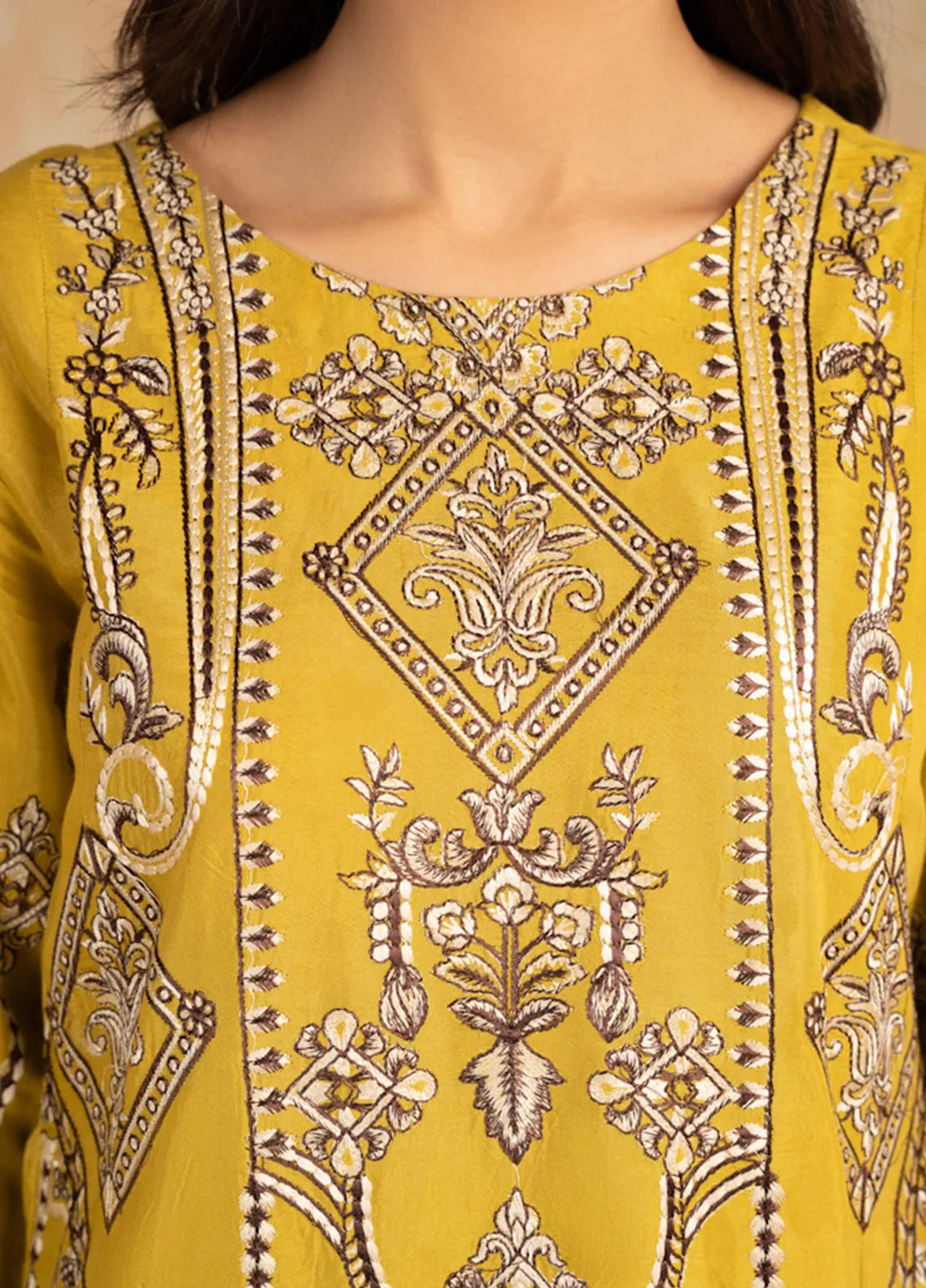 Sara Jahan Pret Embroidered Cotton 3 Piece Suit Marwa