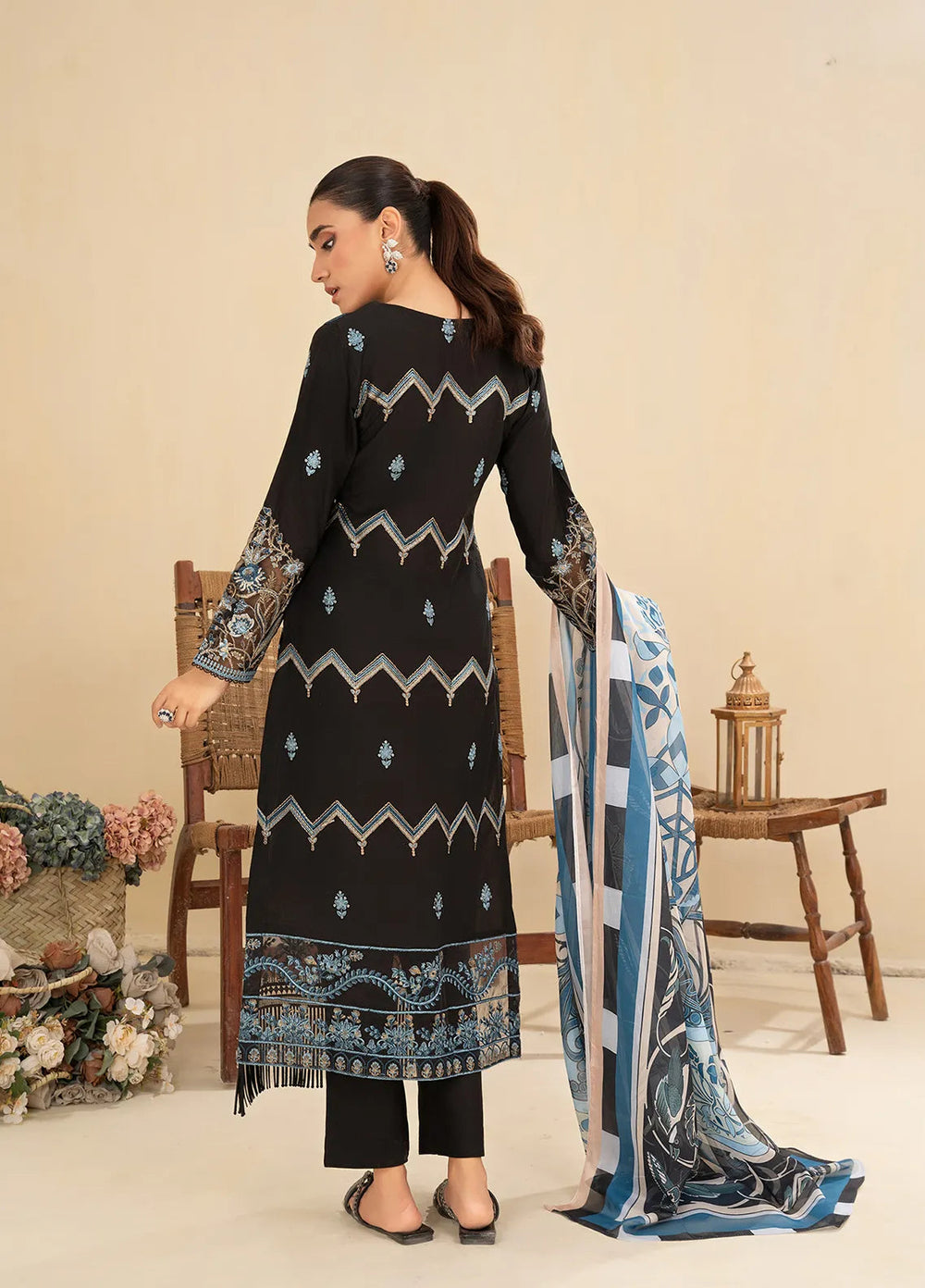 Sara Jahan Pret Embroidered Cotton 3 Piece Suit Rangrez