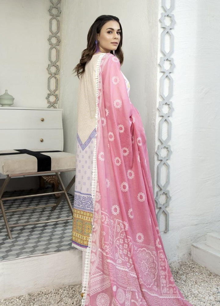 Sarang Prints by Ittehad Textiles Printed Lawn Suits Unstitched 3 Piece IT21SP 18 SP-ROYAL TRADITION - Summer Collection