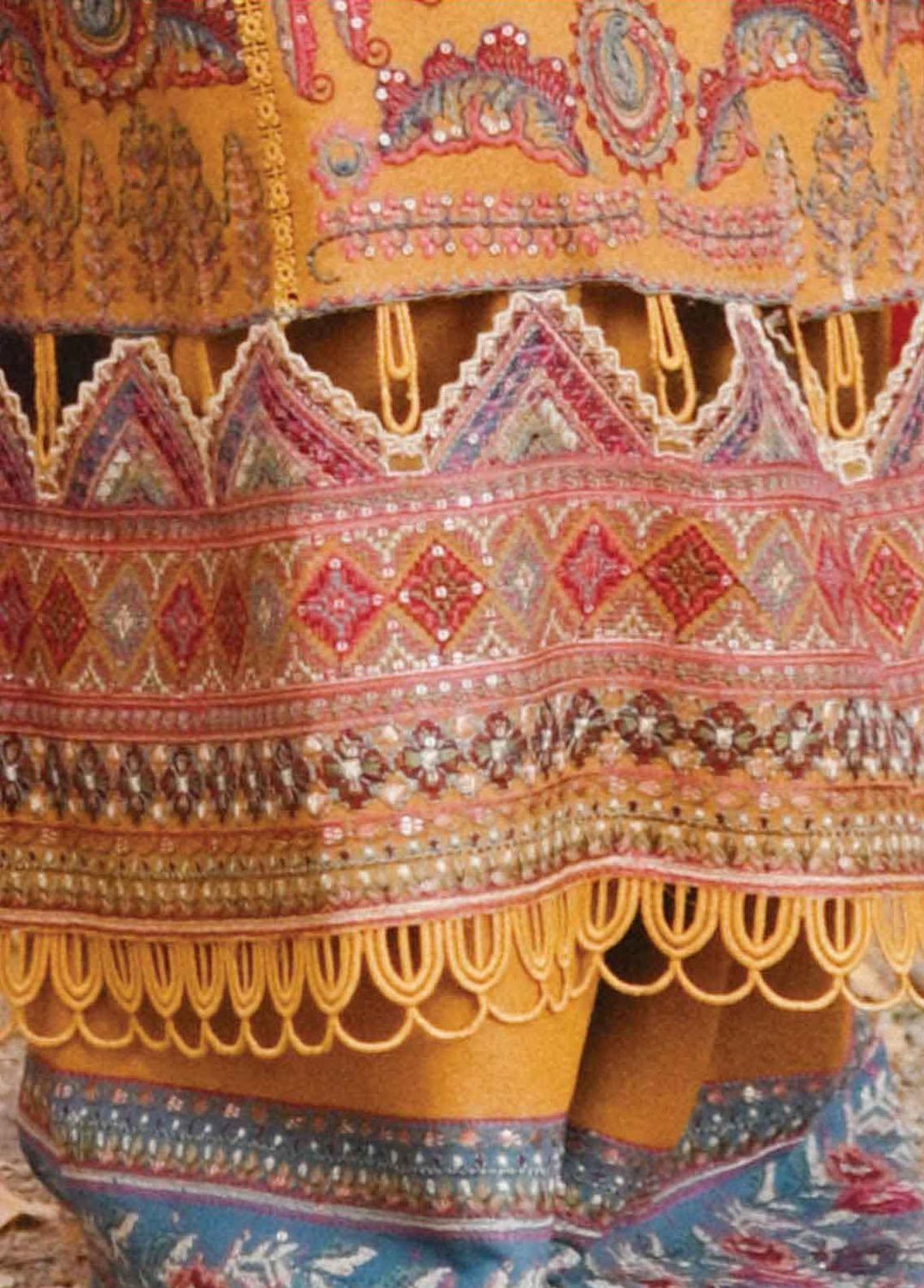 Sayonee by Qalamkar Embroidered  Suits Unstitched 3 Piece QLM22SL K-07 Mehreen - Luxury Collection