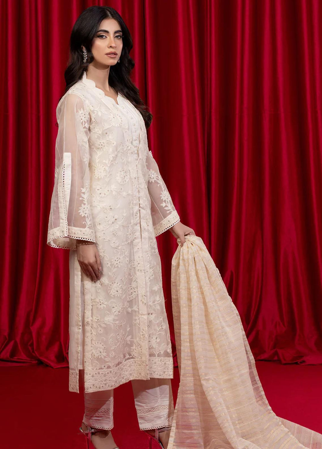 Shamooz Pret Embroidered Organza 3 Piece Suit SEM-0560 Warm White