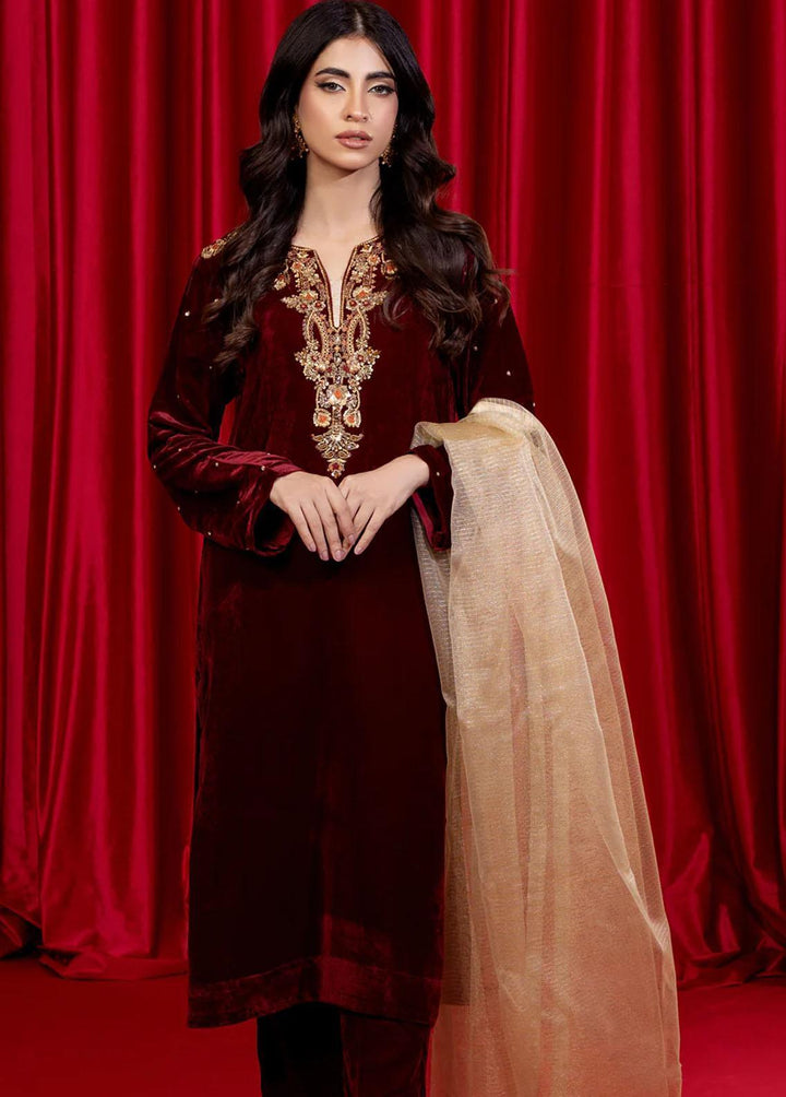 Shamooz Pret Embroidered Velvet 3 Piece Suit SVK-002 Maroon