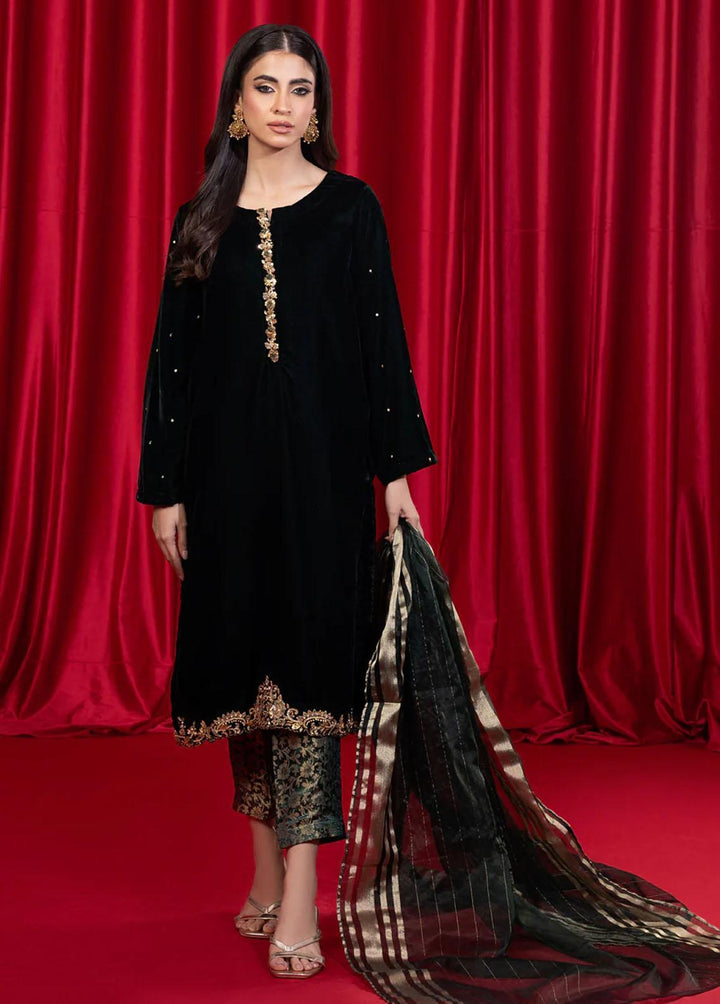 Shamooz Pret Embroidered Velvet 3 Piece Suit SVK-005 Teal Green