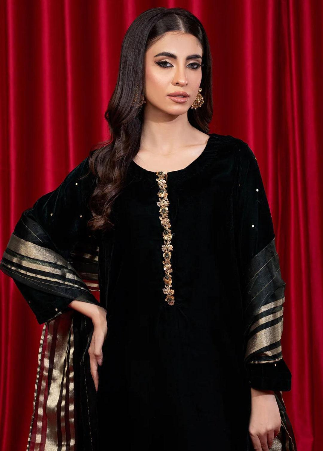 Shamooz Pret Embroidered Velvet 3 Piece Suit SVK-005 Teal Green