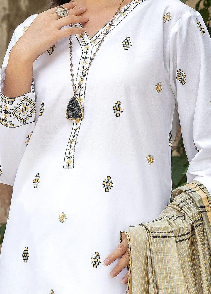 Scenic By Safwa Embroidered Lawn Suits Unstitched 3 Piece SW23S SSC-03 - Summer Collection