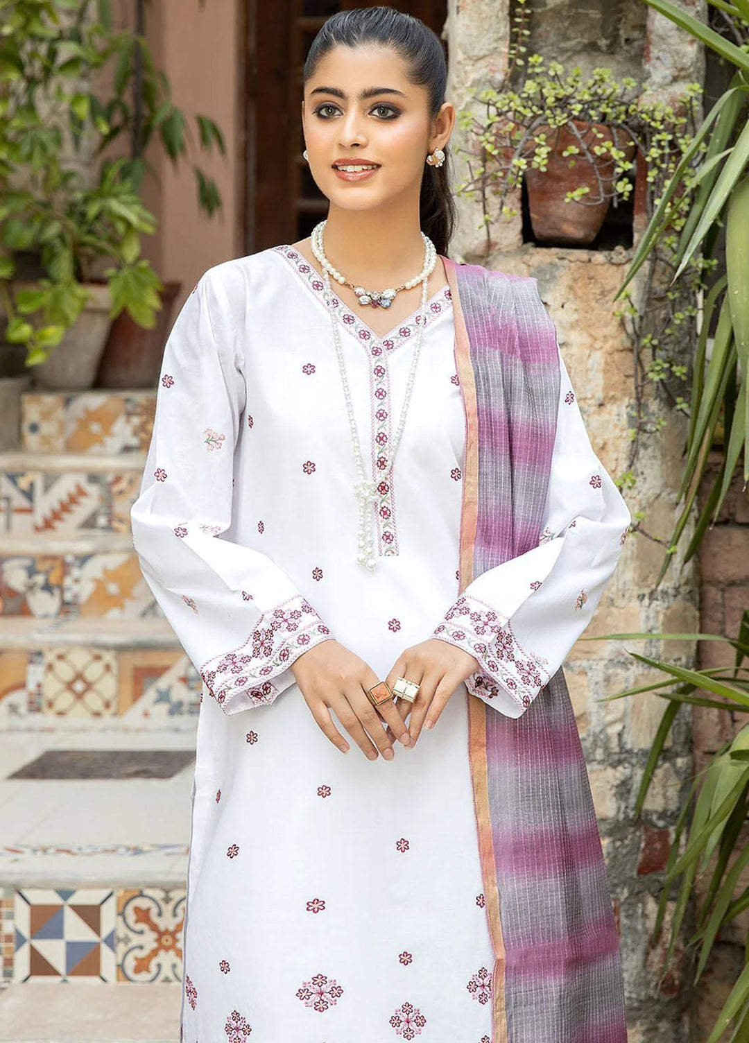 Scenic By Safwa Embroidered Lawn Suits Unstitched 3 Piece SW23S SSC-06 - Summer Collection