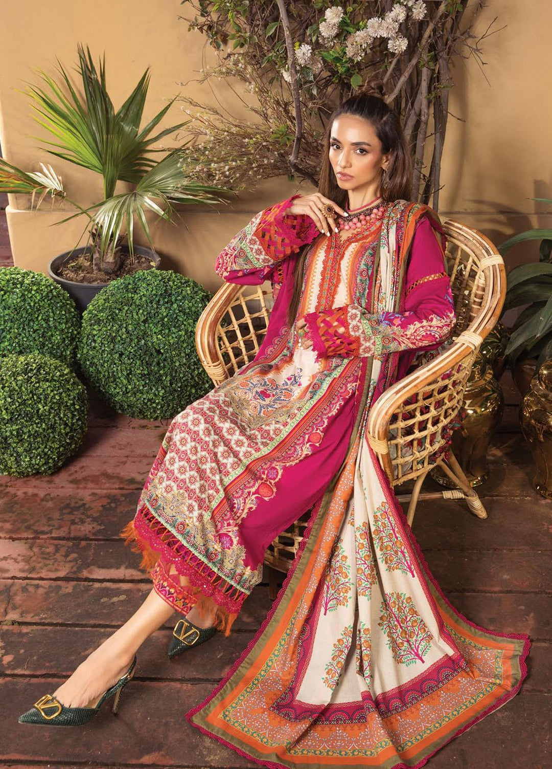 Secret Garden By Maria B Printed Lawn Suits Unstitched 3 Piece MB22SG MPT-1302-A - Spring / Summer Collection