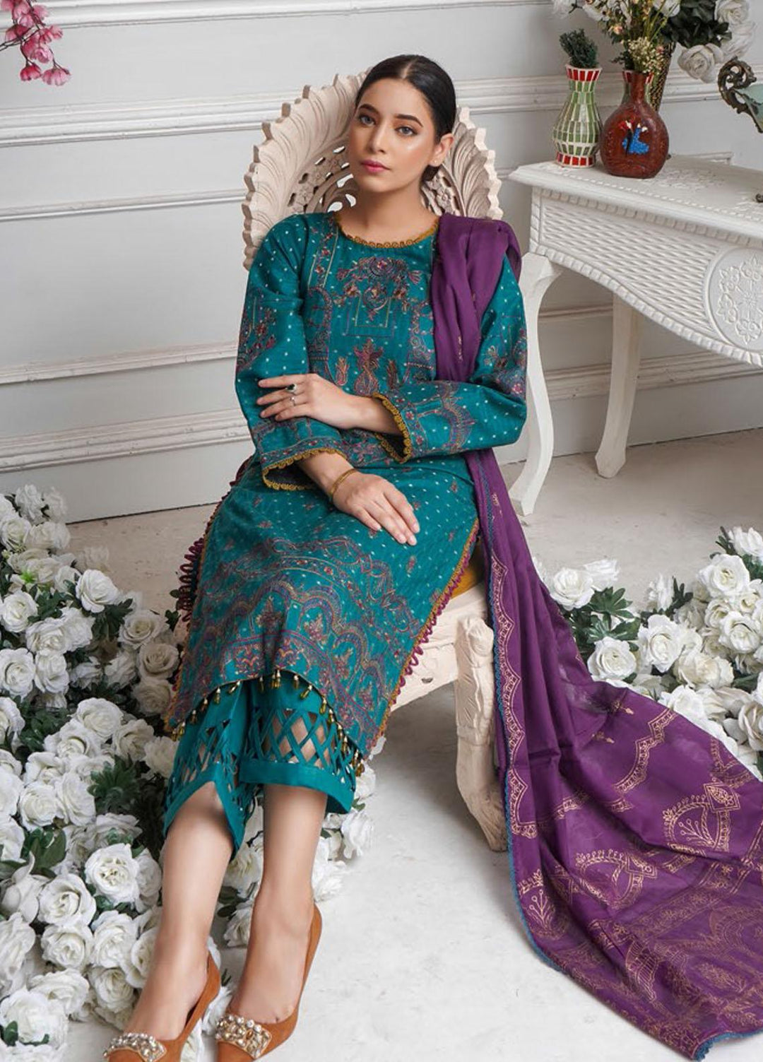 Sehar by Humdum Embroidered Jacquard Suits Unstitched 3 Piece HD22SR D-10 - Festive Collection