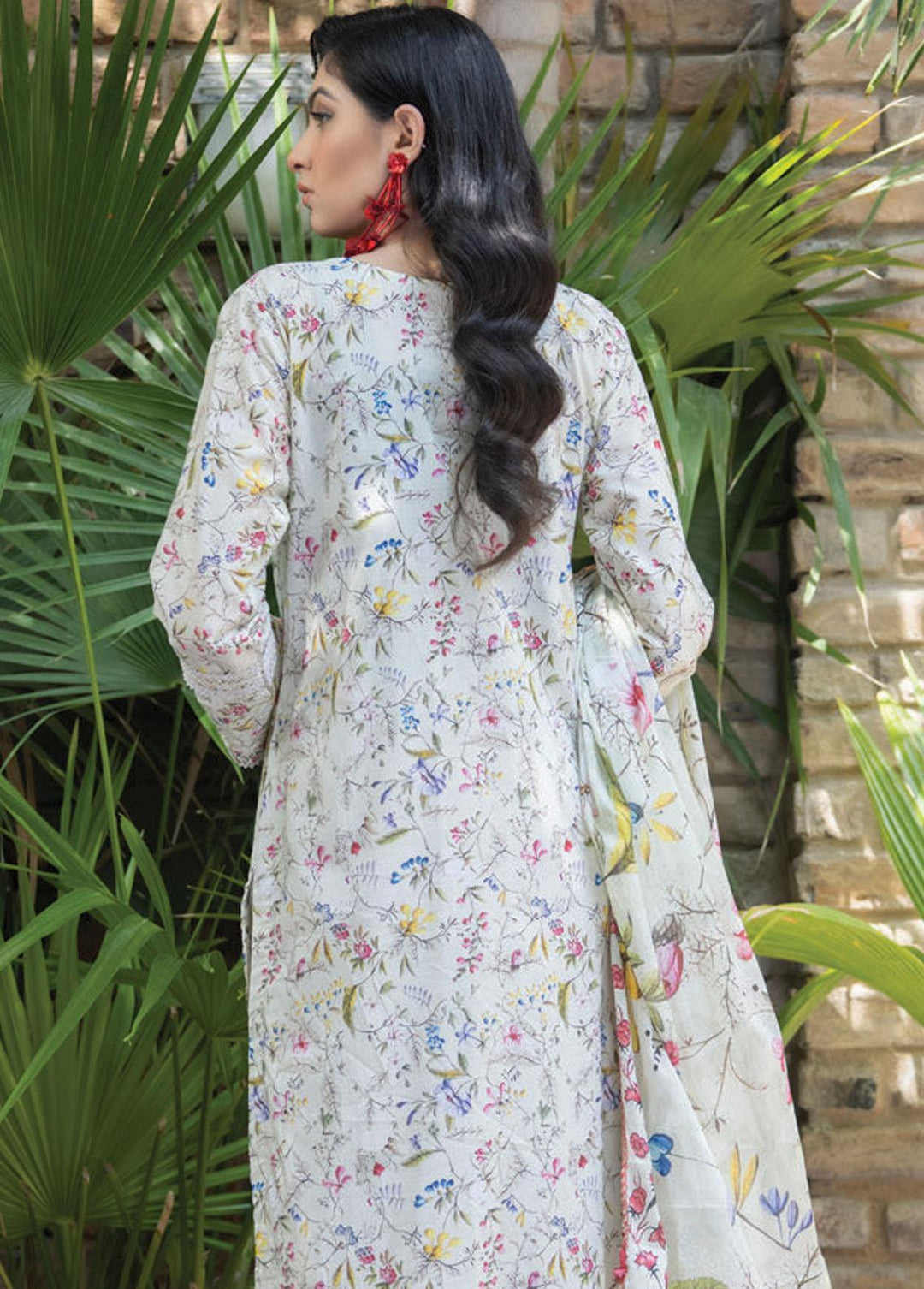Sehr By Saphron Embroidered Lawn Suits Unstitched 3 Piece SPH23S D-1 - Summer Collection
