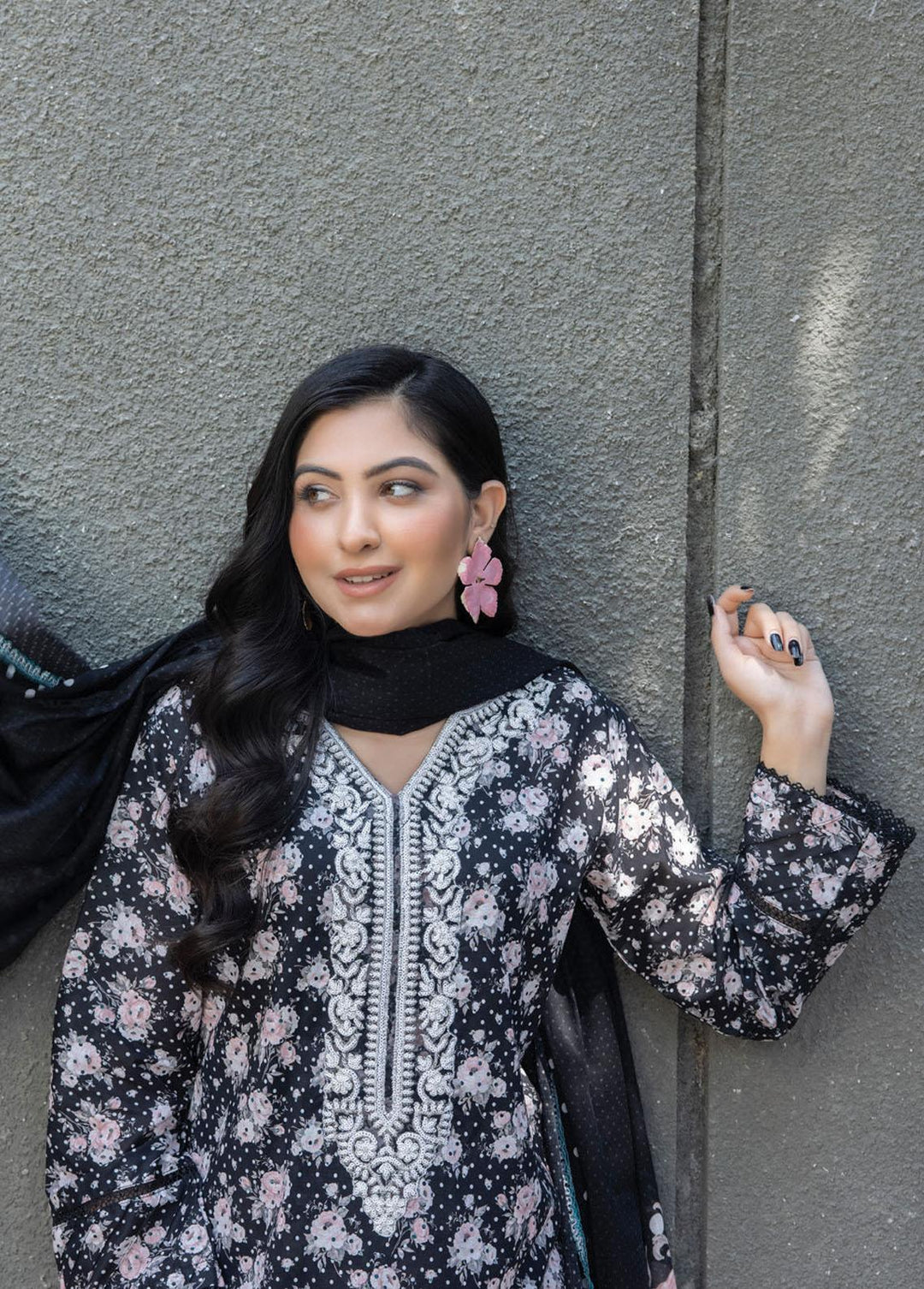 Sehr By Saphron Embroidered Lawn Suits Unstitched 3 Piece SPH23S D-3 - Summer Collection