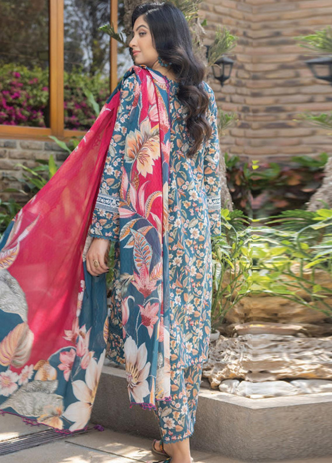 Sehr By Saphron Embroidered Lawn Suits Unstitched 3 Piece SPH23S D-4 - Summer Collection