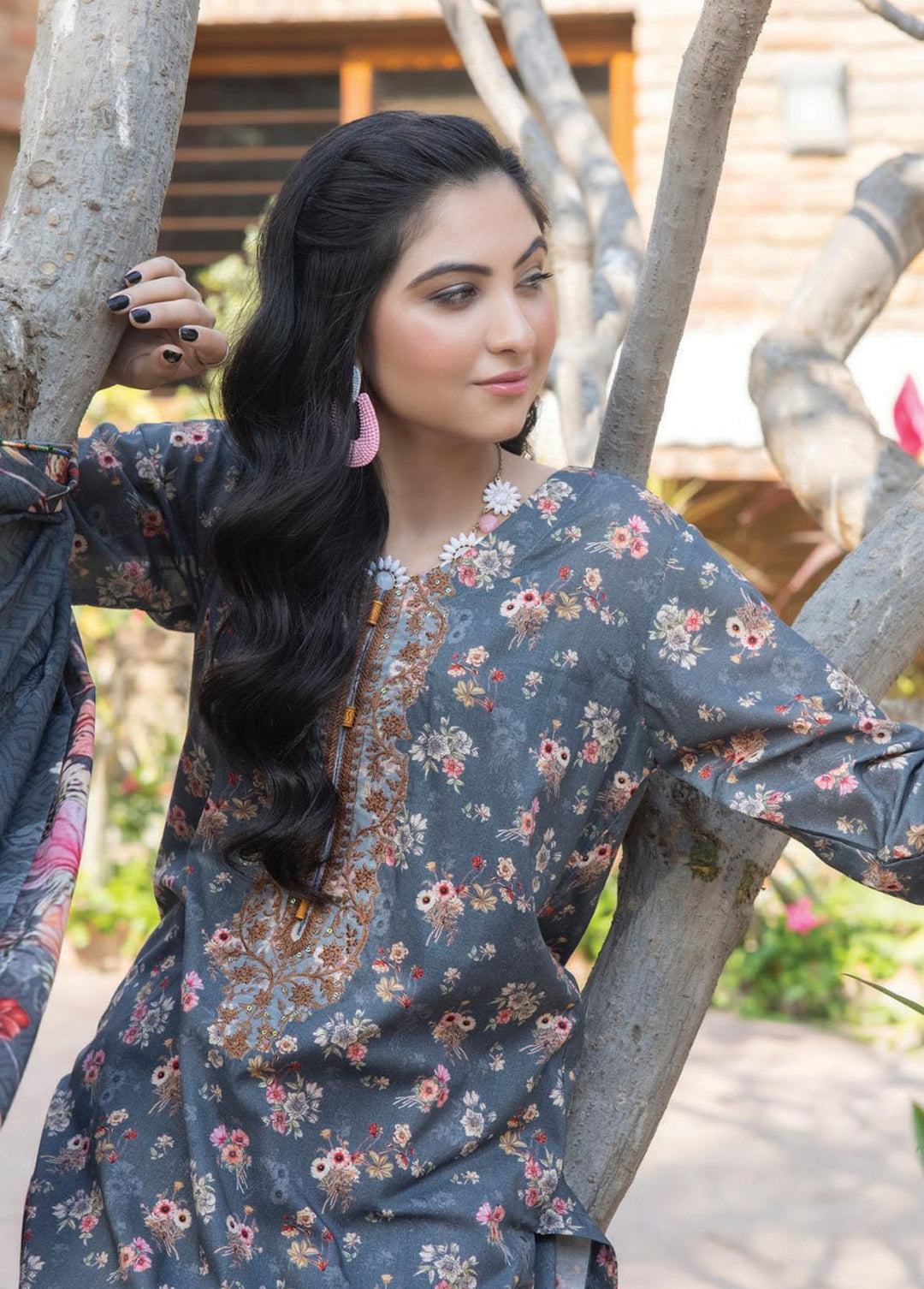 Sehr By Saphron Embroidered Lawn Suits Unstitched 3 Piece SPH23S D-6 - Summer Collection