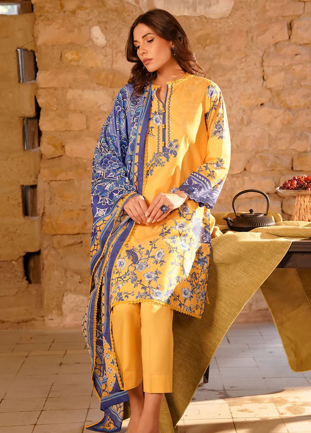 Selene by Sahar Printed Lawn Suits Unstitched 3 Piece Cl-V2-S25-05 - Summer Collection