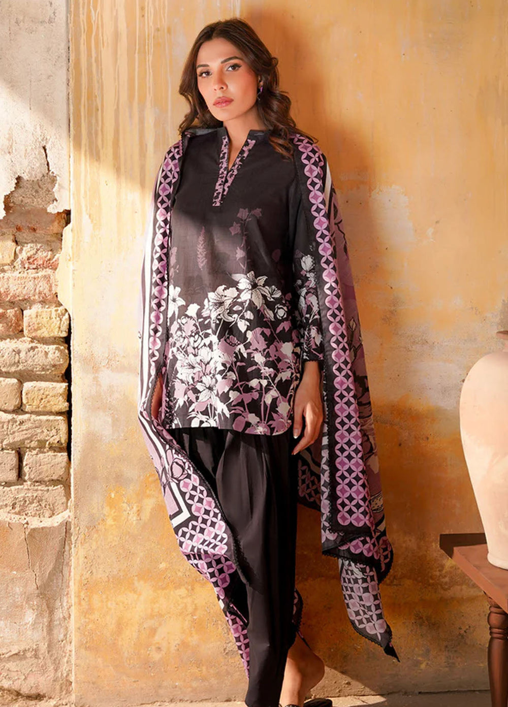 Selene by Sahar Printed Lawn Suits Unstitched 3 Piece Cl-V2-S25-06 - Summer Collection