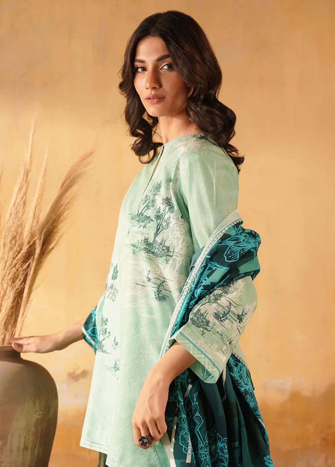 Selene by Sahar Printed Lawn Suits Unstitched 3 Piece Cl-V2-S25-09 - Summer Collection