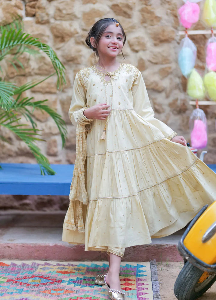 Senorita Pret Formal Yarn 3 Piece Suit KDD-02765