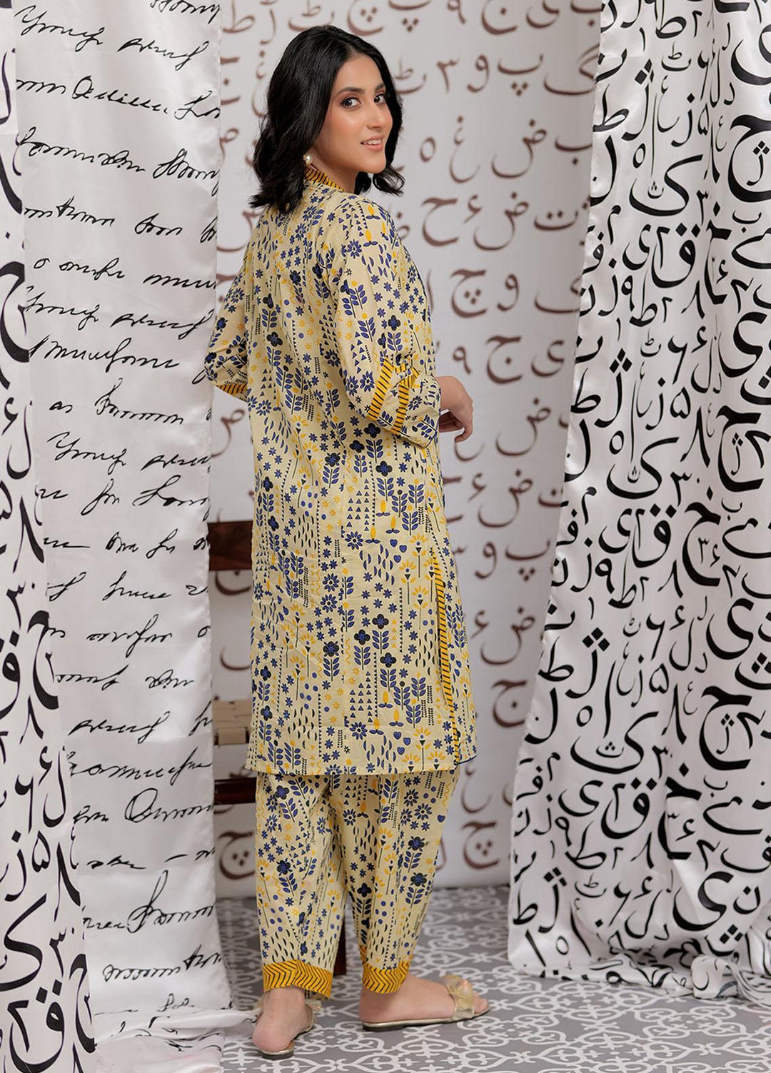 Senorita Casual Pret  Lawn 2 Piece Suit LAC-02184-YLW/MCL