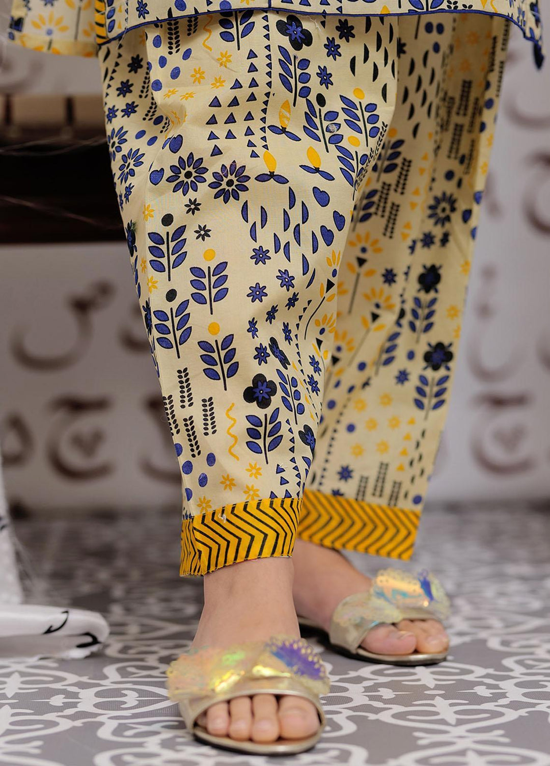 Senorita Casual Pret  Lawn 2 Piece Suit LAC-02184-YLW/MCL