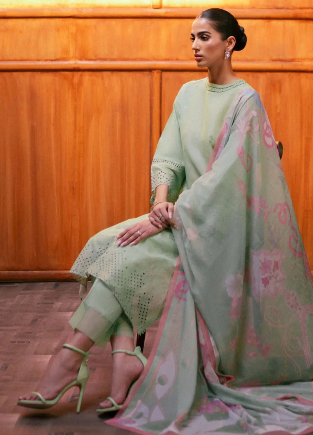 Seran Embroidered Lawn Suit Unstitched 3 Piece SRN24C D-05 Ziniya - Festive Collection