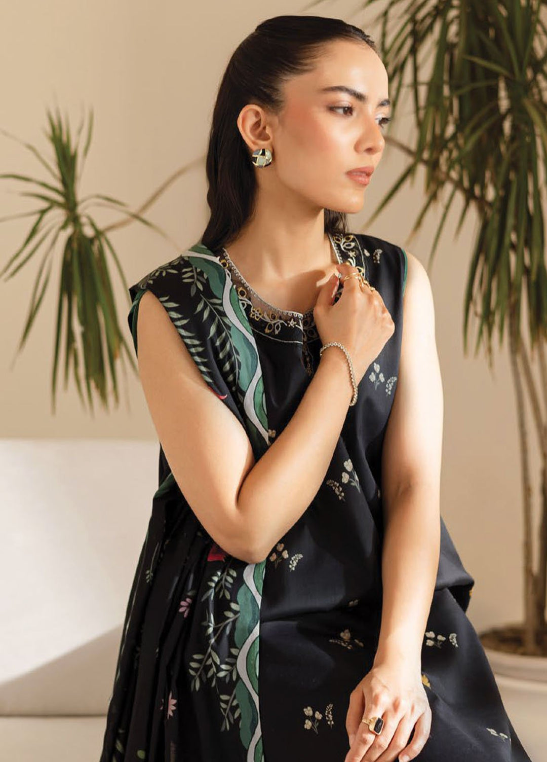 Seran Embroidered Lawn Suits Unstitched 3 Piece D-01 Ravaya - Summer Collection