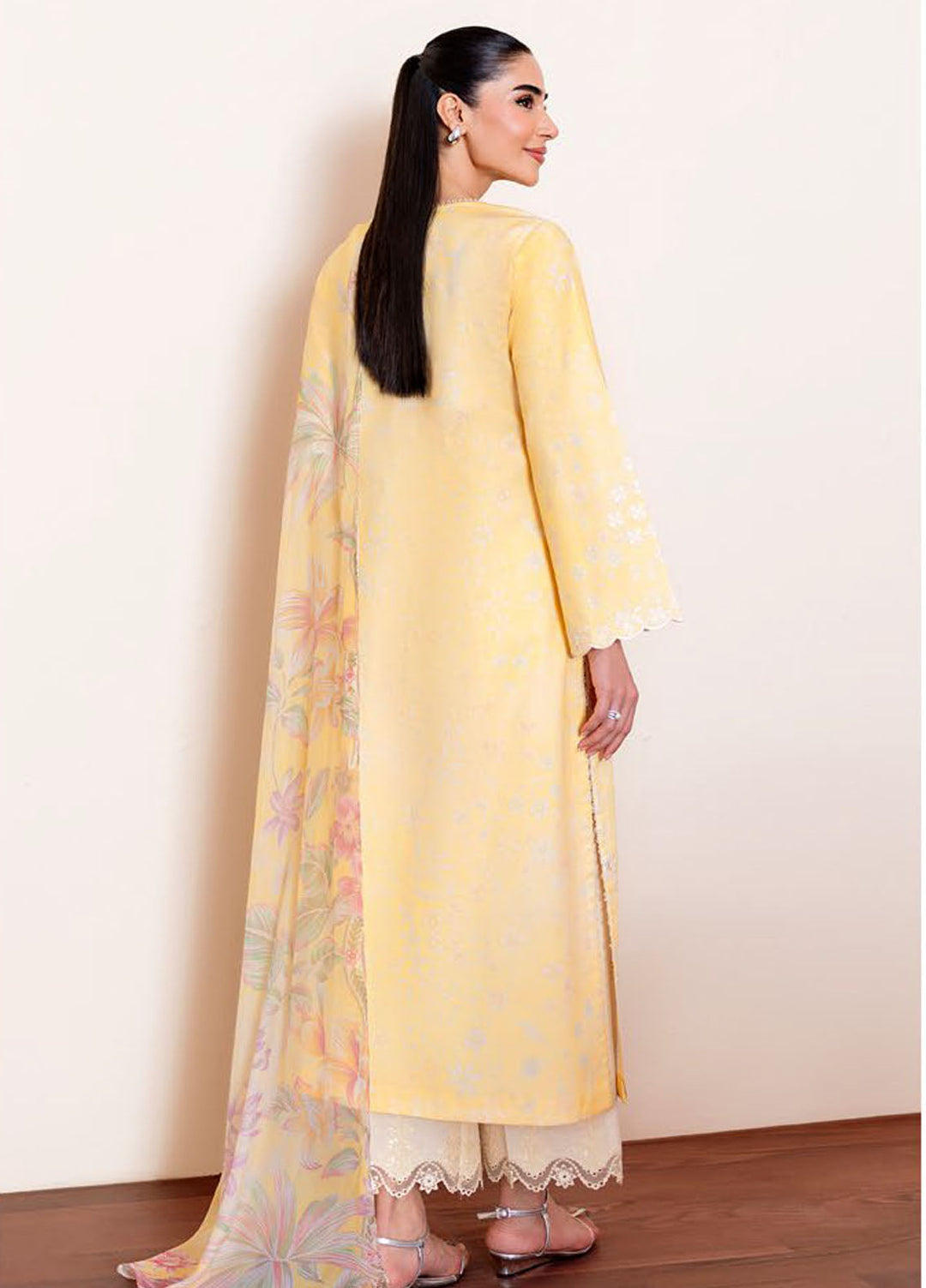 Seran Embroidered Lawn Suits Unstitched 3 Piece SN25ULL D-04 Zayli - Summer Collection