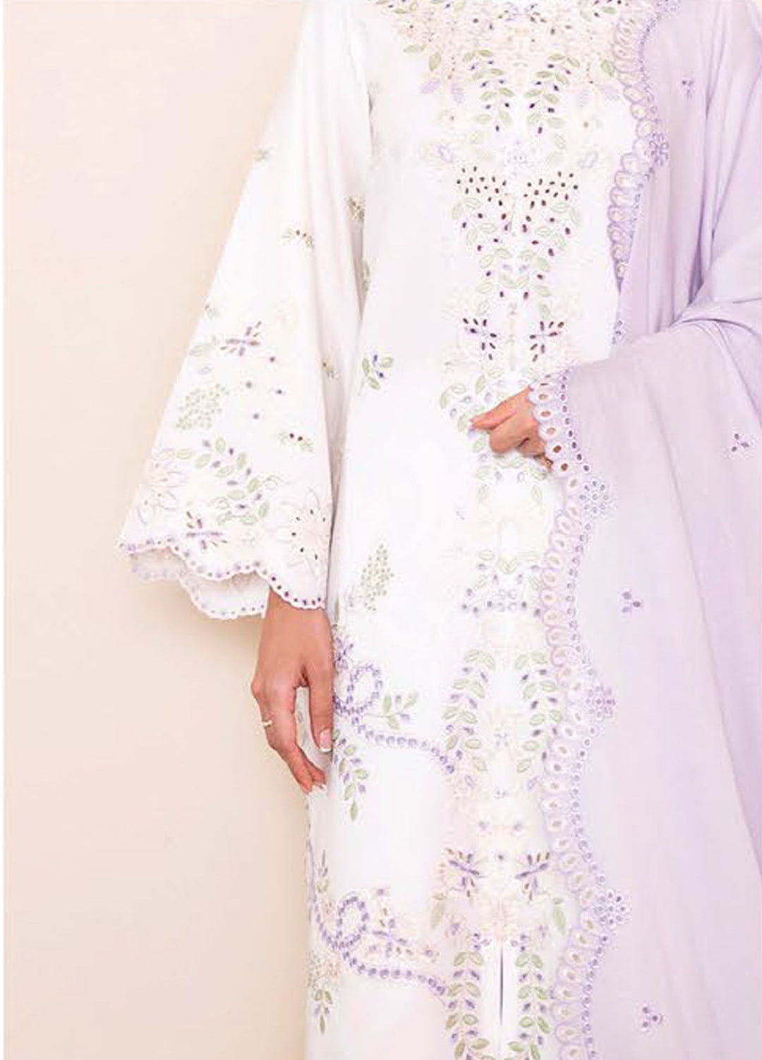 Seran Embroidered Lawn Suits Unstitched 3 Piece SN25ULL D-07 Zureya - Summer Collection