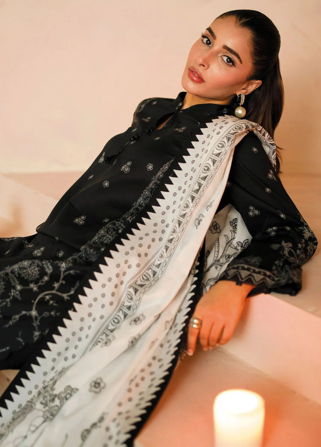 Seran Monochrome Embroidered Lawn Suit Unstitched 3 Piece SRN24M D-09 Ombre - Summer Collection